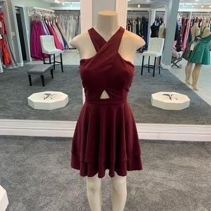 Alyce Paris short flirty gown/ open back great for homecoming, summer wedding